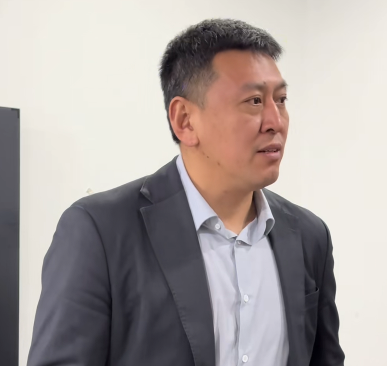 开云体育-胜新疆更衣室！王世龙强调防守与反击，点出求胜欲，无金链子环节