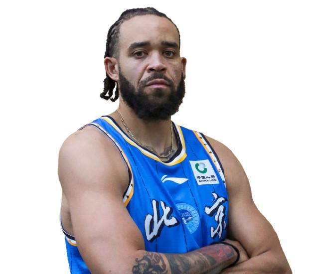 网页版登录-小试牛刀，麦基加盟北京首秀出场16分钟，12中5取12分6板3助