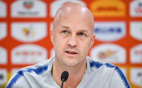 网页版登录-小克鲁伊夫：赢下广州城摆脱压力 在场上证明自己