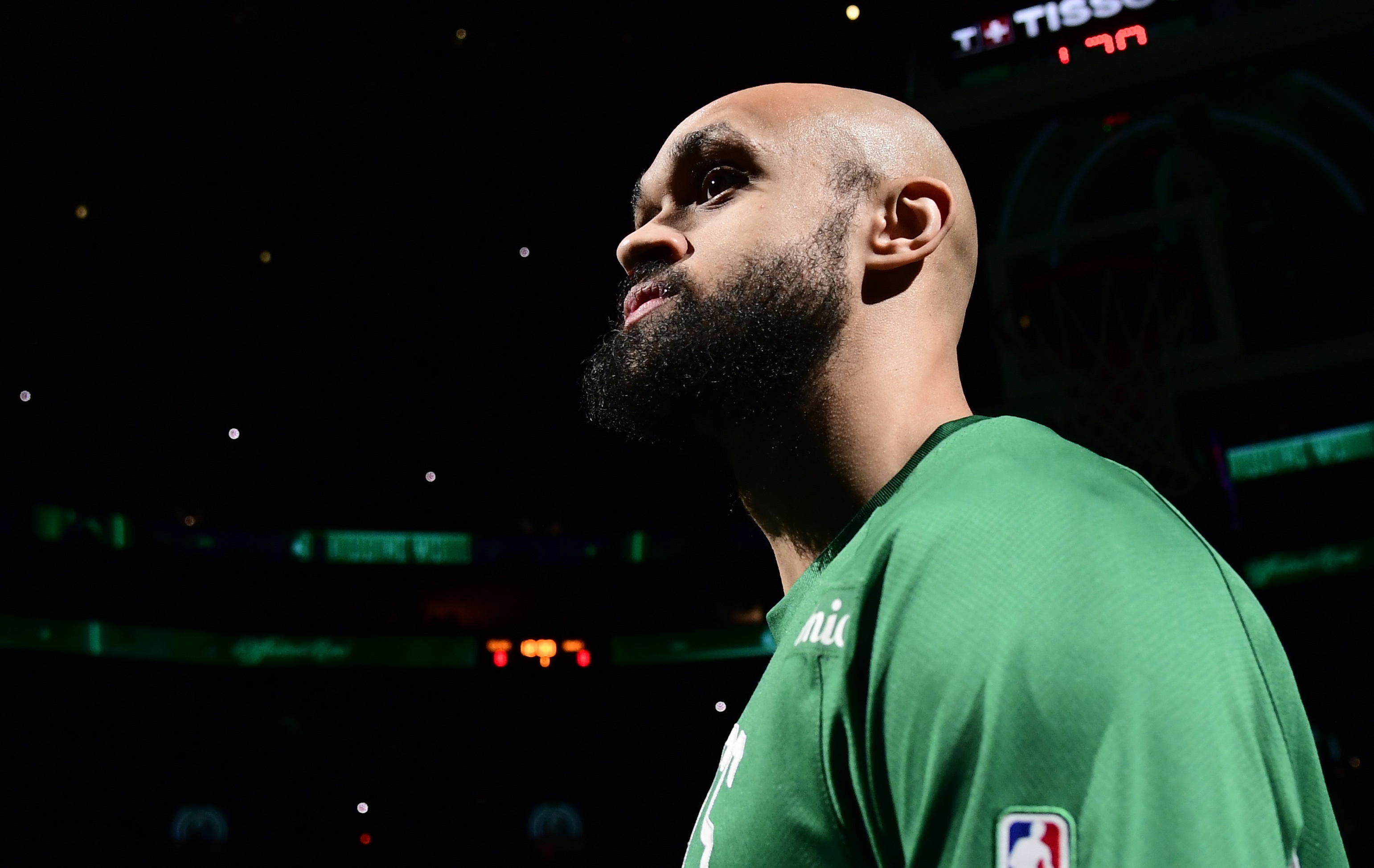 官方网站-克劳福德：德里克·怀特就像变形金刚 他能适应任何情况&amp;这很罕见